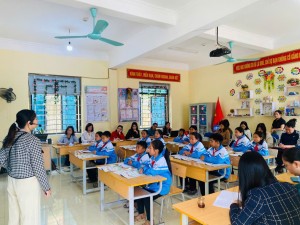 TỔ CHUYÊN MÔN TIẾNG ANH SINH HOẠT TẠI TRƯỜNG TIỂU HỌC HOÀNG VĂN NÔ